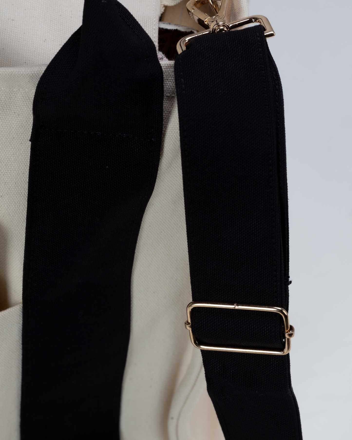 The Aubrey On-the-Go Bag - Dune Noir