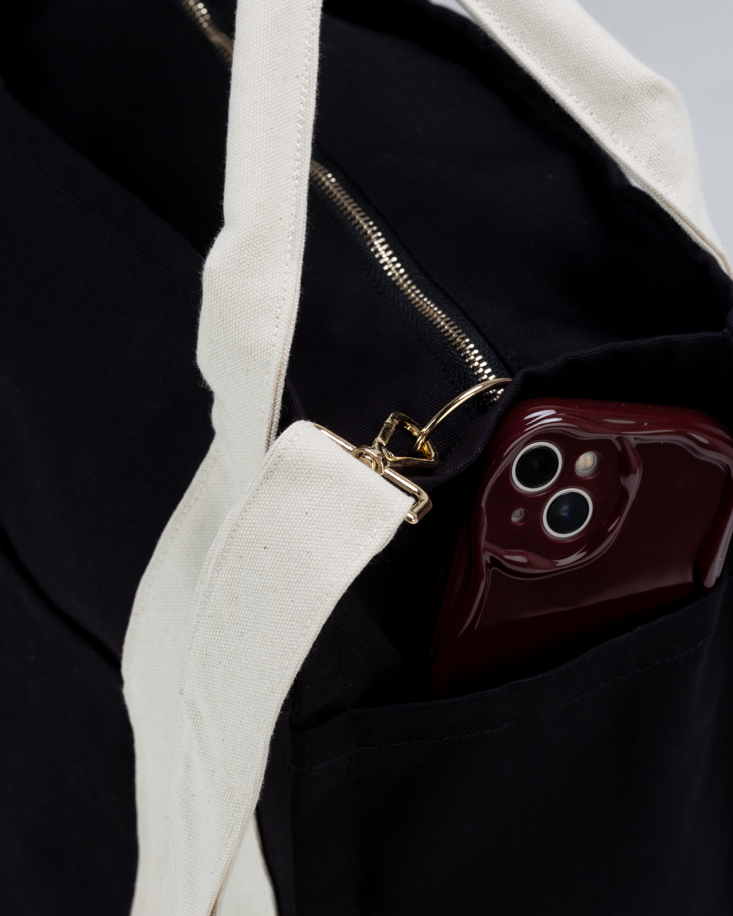 The Aubrey On-the-Go Bag - Shadow & Sand